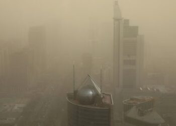 പ്രതിരോധ നടപടികൾ പരാജയപ്പെട്ടു ; ചൈനയുടെ തലസ്ഥാനത്ത് കടുത്ത വായു മലിനീകരണവും പുകമഞ്ഞും ; യെല്ലോ അലേർട്ട്