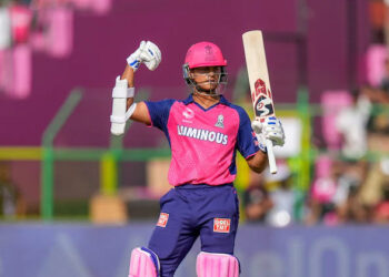 ആ താരം വഴക്ക് പറഞ്ഞില്ലെങ്കിലാണ് ഏറ്റവും വലിയ പ്രശ്നം, അപ്പോൾ ഞങ്ങൾ യുവതാരങ്ങൾക്ക് പേടിതോന്നും: യശസ്വി ജയ്സ്വാൾ