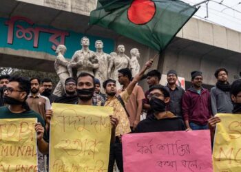 നമ്മൾ ഗാസയ്ക്ക് വേണ്ടി കണ്ണീരൊഴുക്കുന്നത് തുടരുന്നു; സ്വന്തം സഹോദരങ്ങൾ അയൽരാജ്യത്ത് ചുട്ടുകൊല്ലപ്പെടുമ്പോൾ മിണ്ടുന്നില്ല