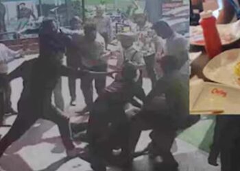 ചിക്കൻ കുറഞ്ഞുപോയി; കൊച്ചിയിലെ ചിക്കിങ്ങിൽ കയ്യാങ്കളി, കത്തിയെടുത്ത് മാനേജർ! സിനിമയെ വെല്ലുന്ന സംഘട്ടനം