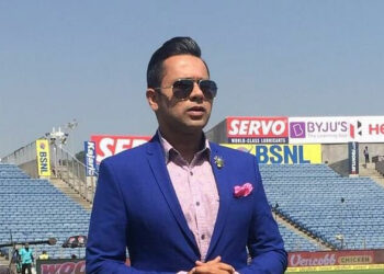 ആ ടീം ബാറ്റിംഗിൽ 300 റൺസ് വരെ നേടാം, പക്ഷെ അവർ ബോളിങ്ങിൽ അതിൽ കൂടുതൽ വഴങ്ങും; തുറന്നടിച്ച് ആകാശ് ചോപ്ര