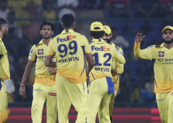 ചെന്നൈ സൂപ്പർ കിങ്‌സ് അവനായി കോടികൾ മുടക്കും, ഏറ്റവും കൂടുതൽ പ്രതിഫലം വാങ്ങുന്ന അൺക്യാപ്പ്ഡ് താരമാകും അയാൾ: ആകാശ് ചോപ്ര