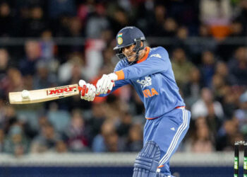 ഗില്ലിന്റെ ഈ ലെവലിലുള്ള ബാറ്റിംഗിന് കാരണം സഞ്ജു സാംസൺ, അവൻ ഓപ്പണറായപ്പോൾ…; വമ്പൻ വെളിപ്പെടുത്തലുമായി ആകാശ് ചോപ്ര