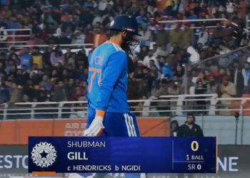 വീണ്ടും ഫ്ലോപ്പായി പോസ്റ്റർ ബോയ്, എന്തിനോ വേണ്ടി തിളക്കുന്ന സാമ്പാറായി ടി 20 യിൽ ഗിൽ; സഞ്ജുവിനോടുള്ള അനീതിക്ക് ശമനം വേണമെന്ന് ആരാധകർ