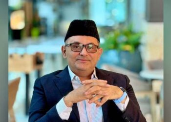 സ്ത്രീകളുടെ മസ്ജിദ് പ്രവേശനം; മകളുടേത് അറിവില്ലായ്മ; തിരുത്തി മുനവ്വറലി തങ്ങൾ