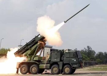 ഭാരതത്തിന്റെ ‘സിന്ദൂര’ പ്രഹരത്തിൽ വിറച്ച് പാകിസ്താൻ; അതിർത്തിയിലെ ഡ്രോൺ വേട്ടയ്ക്ക് സന്നാഹമൊരുക്കാൻ വിയർത്ത് പാക് സെെന്യം