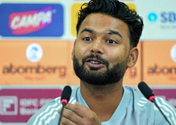 റിഷഭ് പന്ത് പ്രതിസന്ധിയിൽ? ദക്ഷിണാഫ്രിക്കൻ പരമ്പരയിലെ പരാജയത്തിന് പിന്നാലെ കടുത്ത വിമർശനം.