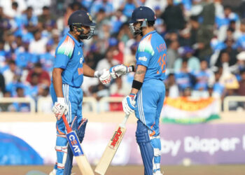 ക്രിക്കറ്റ് വിദഗ്ധർ ഇനി ആ കാര്യം മിണ്ടരുത്, രോഹിതും കോഹ്ലിയും ഇന്നലത്തെ ഇന്നിംഗ്സിലൂടെ നമുക്ക് അത് പറഞ്ഞു തന്നു; ഓർമപ്പെടുത്തലുമായി ഇർഫാൻ പത്താൻ