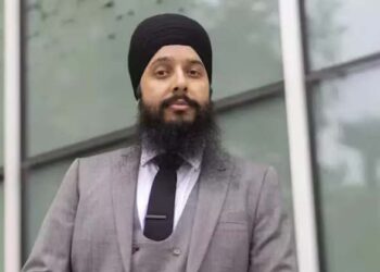 ബ്രിട്ടീഷ് രാജാവിനോട് കൂറില്ല, ഗുരുവിനോട് മാത്രം; കാനഡയിലെ നൂറ്റാണ്ടുകൾ പഴക്കമുള്ള നിയമം മാറ്റിയെഴുതി പഞ്ചാബി യുവാവ്