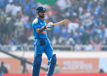 സൗത്താഫ്രിക്കൻ പരിശീലകൻ ഇനി വാ തുറക്കില്ല, ഒരടി കിട്ടിയാൽ അത് പത്തായി കൊടുക്കുന്നവനാണ് ഇന്ത്യൻ ടീമിൽ; കുറിപ്പ് ചർച്ചയാകുന്നു