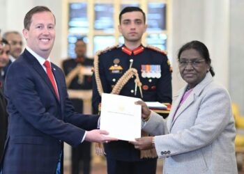 രാഷ്ട്രപതി ദ്രൗപതി മുർമുവിനെ കണ്ട് സെർജിയോ ഗോർ ; യോഗ്യതാപത്രങ്ങൾ സമർപ്പിച്ചു