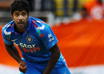 ആ താരത്തെ തടയാൻ പ്ലാനുകളില്ല; ബൗളർമാർ ദൈവത്തോട് പ്രാർത്ഥിക്കണമെന്ന് വരുൺ ആരോൺ