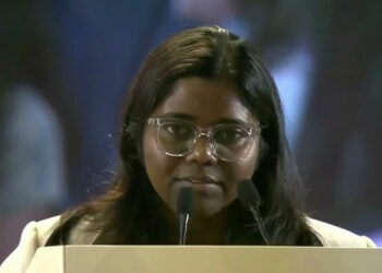 ഇലക്ട്രിക്കൽ – എയറോണോട്ടിക്കൽ കൂട്ടുകെട്ടിൽ വിരിഞ്ഞ ഡ്രോൺ വിപ്ലവം; പ്രധാനമന്ത്രിയുടെ വേദിയിൽ കൈയടി നേടി ദേവിക ചന്ദ്രശേഖരൻ; വൈറലായി മലയാളി പെൺപുലി