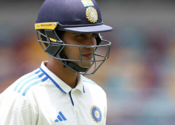 തിരിച്ചുവരവ് ദുരന്തമായി; രഞ്ജിയിൽ ഗിൽ പൂജ്യത്തിന് പുറത്ത്, ഇന്ത്യൻ നായകന് കണ്ടകശനി