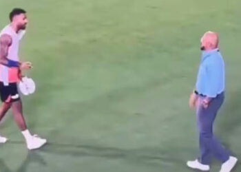 റായ്പൂരിൽ ഹാർദിക് – മുരളി കാർത്തിക് തർക്കം; പരിശീലനത്തിനിടെ ഗ്രൗണ്ടിൽ നാടകീയ രംഗങ്ങൾ, വീഡിയോ കാണാം