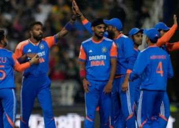 യുവ താരത്തിന് അടിയന്തര ശസ്ത്രക്രിയ; ലോകകപ്പിന് മുമ്പ് ഇന്ത്യയ്ക്ക് വലിയ തിരിച്ചടി; കിവി പരമ്പരയിൽ പകരം പരിഗണിക്കുക ഇവരെ