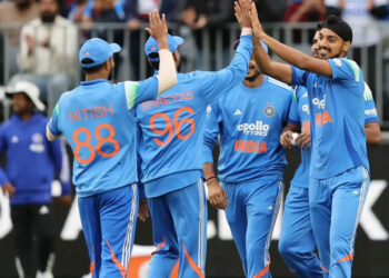 സെഞ്ച്വറി അടിച്ചിട്ടും കാര്യമില്ല, സഞ്ജുവിനെ തഴഞ്ഞ് ആകാശ് ചോപ്രയുടെ ന്യൂസിലൻഡ് പരമ്പരയ്ക്കുള്ള ടീം