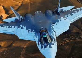 സുഖോയ് Su-57ഇ ഇനി ഇന്ത്യയിൽ നിർമ്മിച്ചേക്കും; അഞ്ചാം തലമുറ യുദ്ധവിമാനങ്ങൾക്കായി കൈകോർത്ത് ഭാരതവും റഷ്യയും!!