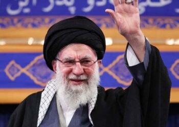 അധികാരമൊഴിയാൻ ഖമേനി; വെനിസ്വേലയ്ക്ക് പിന്നാലെ ഇറാന്റെ വിധി കുറിക്കാൻ ട്രംപ്?