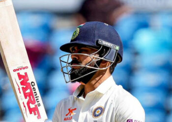 കോഹ്ലി പോയതല്ല, പറഞ്ഞുവിട്ടതാണ്; വിരമിക്കലിന് പിന്നിലെ രഹസ്യങ്ങൾ വെളിപ്പെടുത്തി മുൻ താരം