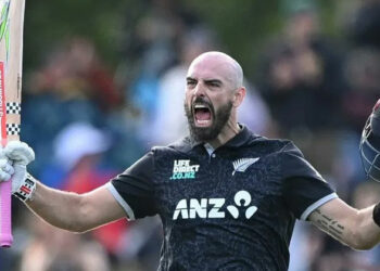 ധർമ്മശാല മുതൽ ഇൻഡോർ വരെ, ഡാരിൽ മിച്ചൽ തീർത്ത സെഞ്ച്വറി പ്രളയം