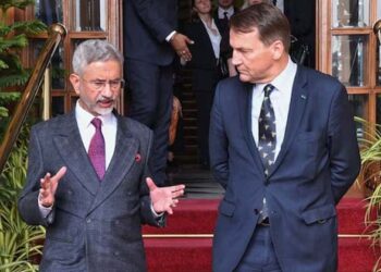 ‘ഭീകരതയോട് വിട്ടുവീഴ്ചയില്ല’; പോളണ്ടിന് മുന്നറിയിപ്പ് നൽകി ജയശങ്കർ; റഷ്യൻ എണ്ണയുടെ പേരിൽ ഇന്ത്യയെ ഉന്നംവെക്കുന്നത് നീതിയല്ല!