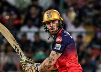 മറ്റ് ടീമുകളെക്കാൾ ബഹുദൂരം മുന്നിലാണ് അവർ; ലോകകപ്പ് ഫേവറിറ്റുകളെക്കുറിച്ച് ആർ.സി.ബി താരത്തിന്റെ പ്രവചനം