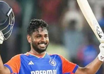 സർക്കസ് കളി നിർത്തൂ, സഞ്ജുവിനെ വിശ്വസിക്കൂ; ആരൊക്കെ വന്നാലും മലയാളി താരം തന്നെ വേണമെന്ന് അശ്വിൻ