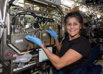 ശൂന്യതയിലും കൂട്ടിന് ഗണേശനും ഭഗവദ്ഗീതയും; ഇന്ത്യൻ പാരമ്പര്യം ഉയർത്തിപ്പിടിച്ച് സുനിത വില്യംസ്; ട്രംപിന്റെ പരിഹാസത്തിന് ചുട്ട മറുപടി