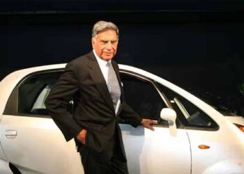  ടാറ്റയുടെ വലിയ സ്വപ്നം തകർത്ത ഒരൊറ്റ വാക്ക്;എഞ്ചിനീയറിംഗ് അത്ഭുതം, മാർക്കറ്റിംഗ് ദുരന്തം!നാനോയ്ക്ക് സംഭവിച്ചതെന്ത്?