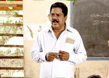 ഒരു കഷണം കടലാസിലെ അച്ഛൻ, ദാസന്റെ കാത്തിരിപ്പും കത്തിലെ പ്രതീക്ഷകളും; ഓരോ മലയാളി കുടുംബവും കണ്ടിരിക്കേണ്ട ചിത്രം