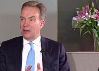 ഭാരതം ഇനി ആർക്കും മുന്നിൽ തലകുനിക്കില്ല’; സ്വന്തം നിബന്ധനകളിൽ വ്യാപാര കരാറുകൾ; ദാവോസിൽ ലോക സാമ്പത്തിക ഫോറം അദ്ധ്യക്ഷൻ്റെ പ്രശംസ!