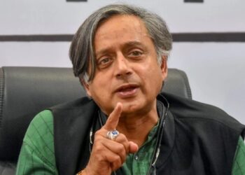 മലപ്പുറത്തെ കുംഭമേള പ്രതിനിധീകരിക്കുന്നത് സാംസ്കാരിക നവോത്ഥാനത്തെ ; പ്രശംസിച്ച് ശശി തരൂർ