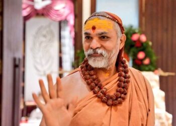 യോഗി ആദിത്യനാഥ് പറഞ്ഞ ‘കാലനേമി’ ; ശങ്കരാചാര്യ അവിമുക്തേശ്വരാനന്ദിനെതിരെ പോക്സോ കേസെടുത്ത് കോടതി