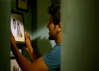 വാതിലിൽ ആ വാതിലിൽ, തിയേറ്ററുകളെ പൂരപ്പറമ്പാക്കിയ വല്യുപ്പയുടെ ആ പ്രണയകഥ; ദുൽഖറിനൊപ്പം പ്രേക്ഷകരും ഞെട്ടിയ നിമിഷം