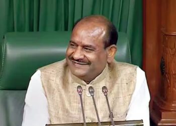 ലോക്സഭാ സ്പീക്കർ ഓം ബിർളയ്‌ക്കെതിരെ അവിശ്വാസ പ്രമേയം അവതരിപ്പിച്ച് പ്രതിപക്ഷം ; ഒപ്പിട്ടത് 118 എംപിമാർ