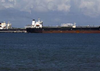 പാകിസ്താൻ കടലിൽ അപ്രത്യക്ഷമായി, മുംബൈ തീരത്ത് പിടിയിലായി; ഇറാൻ ബന്ധമുള്ള കപ്പലിന്റെ ദുരൂഹ നീക്കങ്ങൾ പുറത്ത്; ഞെട്ടിക്കുന്ന വിവരങ്ങൾ