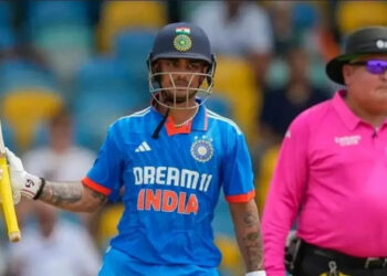 നെറ്റ്‌സിൽ ആ താരം കൊലകൊമ്പനാണ്, അവൻ എന്നെ സ്ഥിരമായി പൂട്ടും; പണി കിട്ടിയ കഥയുമായി ഇഷാൻ കിഷൻ