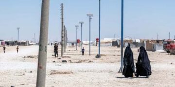 സുരക്ഷാഭീഷണി, സിറിയയിലെ ഐസിസ് തടങ്കൽ പാളയങ്ങൾ പൂട്ടാൻ തീരുമാനം, അയ്യായിരത്തിലധികം പേർ ഓടിപോയതായി റിപ്പോർട്ട് ;  തടവുകാരെ മാറ്റിപ്പാർപ്പിക്കുന്നു