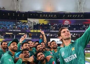 ഇന്ത്യയോട് ജയിച്ചതോടെ അഹങ്കാരം തലയ്ക്ക് പിടിച്ചു, പരിശീലകർ പറയുന്നത് പോലും കേൾക്കാറില്ല;പാക് ക്രിക്കറ്റിന്റെ തകർച്ച വെളിപ്പെടുത്തി മുഹമ്മദ് യൂസഫ്