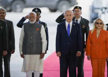 ഇസ്രയേലിൽ മോദി തരംഗം; ചുവന്ന പരവതാനി വിരിച്ച് നെതന്യാഹു! ചരിത്ര സന്ദർശനത്തിന് തുടക്കം; പ്രതിരോധ രംഗത്ത് വൻ കരാറുകൾക്ക് സാധ്യത