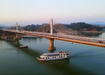 3,030 കോടി രൂപ ചിലവിൽ ബ്രഹ്മപുത്രയ്ക്ക് കുറുകെ പാലം ; ഉദ്ഘാടനം നിർവഹിച്ച് പ്രധാനമന്ത്രി മോദി ; ആവേശത്തിൽ അസം ജനത 