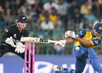 ഗ്രൂപ്പ് ഘട്ടത്തിൽ അവസാനിക്കുന്ന ലങ്കൻ മോഹങ്ങൾ; പ്രതാപകാലം ഇനി സ്വപ്നങ്ങളിൽ മാത്രം? 2015-2026 കാലഘട്ടത്തിലെ ദയനീയ കണക്കുകൾ