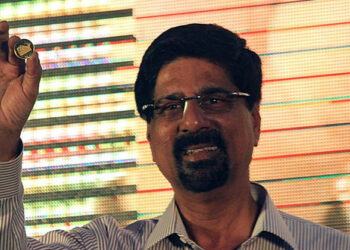 വിമർശകരുടെ വായടപ്പിക്കാൻ അതാണ് ടീം ചെയ്യേണ്ടത്; ടീം ഇന്ത്യയ്ക്ക് ഉപദേശവുമായി കൃഷ്ണമാചാരി ശ്രീകാന്ത്; ആ താരത്തെ ഇലവനിൽ നിന്ന് പുറത്താക്കാനും നിർദേശം