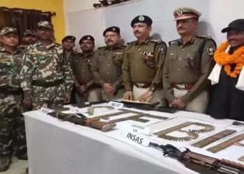 ചുവപ്പൻ ഭീകരതയുടെ അന്ത്യം; ബീഹാറിൽ ഇനി സമാധാനത്തിന്റെ പുലരി! 60 കേസുകളിലെ പ്രതി, 3 ലക്ഷം തലയ്ക്ക് വിലയിട്ട കമ്യൂണിസ്റ്റ് ഭീകരൻ കീഴടങ്ങി