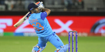 എല്ലാവരും വിറച്ചു, സൂര്യൻ മാത്രം ജ്വലിച്ചു; അന്ന് ദക്ഷിണാഫ്രിക്കയുടെ പേസ് തിരമാലകളെ അതിജീവിച്ച ‘സ്കൈ’ വിസ്മയം; അയാളുടെ ഏറ്റവും മികച്ച ഇന്നിംഗ്സ് അത്