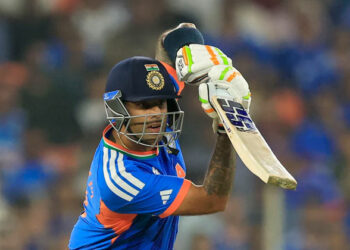 ടോസ് കിട്ടിയാൽ എന്തുചെയ്യണം? ഇപ്പോഴും ഉപദേശം തേടുന്നത് അയാളോട് തന്നെ; സൂര്യയുടെ വാക്കുകൾ ശ്രദ്ധേയമാകുന്നു