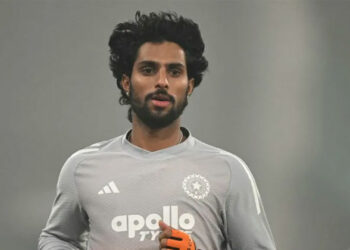 തിലക് വർമ്മ വീണാലും സഞ്ജു വരില്ലേ? ക്യാപ്റ്റന്റെ വാക്കുകൾ ഇങ്ങനെ