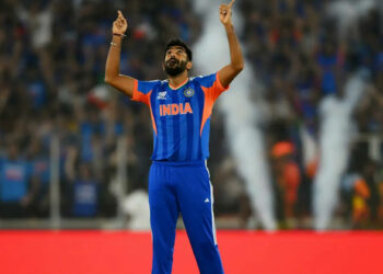 ഇന്ത്യയുടെ ‘ലക്കി’ നീക്കങ്ങൾ; ന്യൂസിലൻഡിനെ നേരിടാൻ സർവ്വ സന്നാഹം, ആരാധകർക്കായി സ്പെഷ്യൽ ട്രെയിൻ; അഹമ്മദാബാദിലെ ശാപം മാറ്റാൻ ബിസിസിഐയുടെ തന്ത്രം