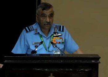 ചൈന ഇന്ത്യയെ കാണുന്നത് പങ്കാളിയായല്ല, ഭീഷണിയായി”; ഭാരതത്തെ വളയാൻ  ചെെനയുടെ തന്ത്രം; അതിർത്തിയിൽ അതീവ ജാഗ്രത വേണമെന്ന് എയർ മാർഷൽ അശുതോഷ് ദീക്ഷിത്! 